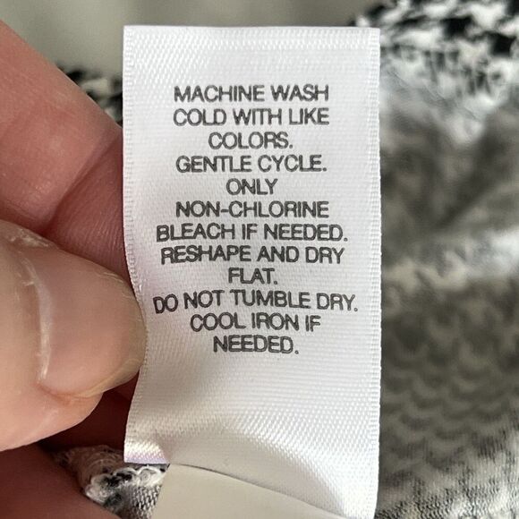 J. Jill Wearever Shirt Black White Houndstooth Tank Sz Medium Petite - Picture 6 of 8